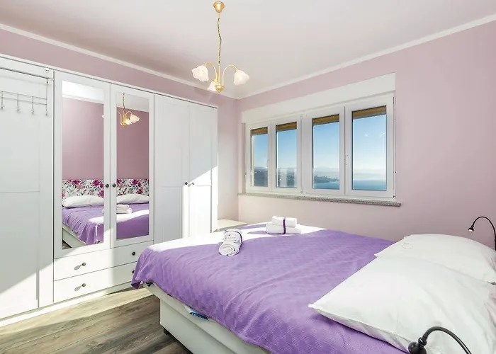 Jane Apartment